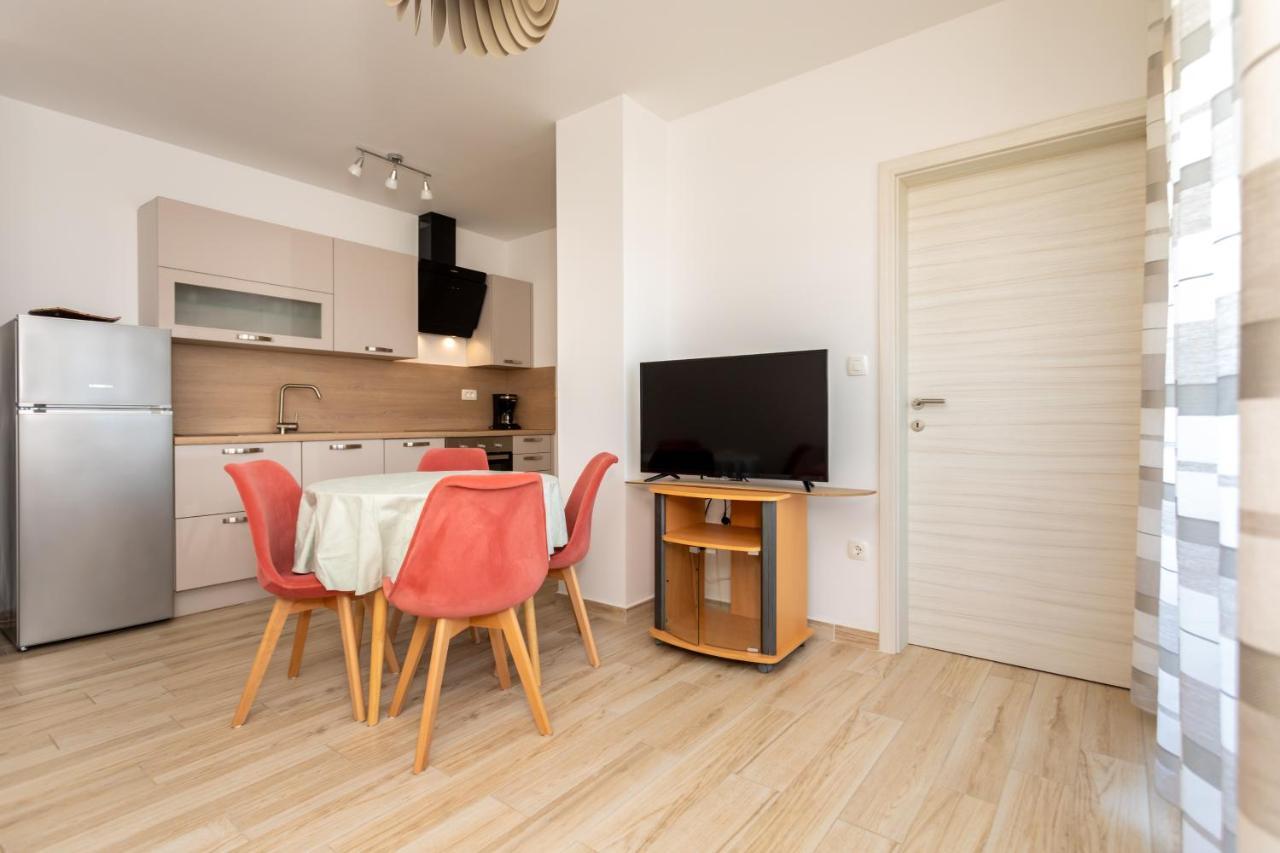 Apartments Jelena Vantacici Extérieur photo