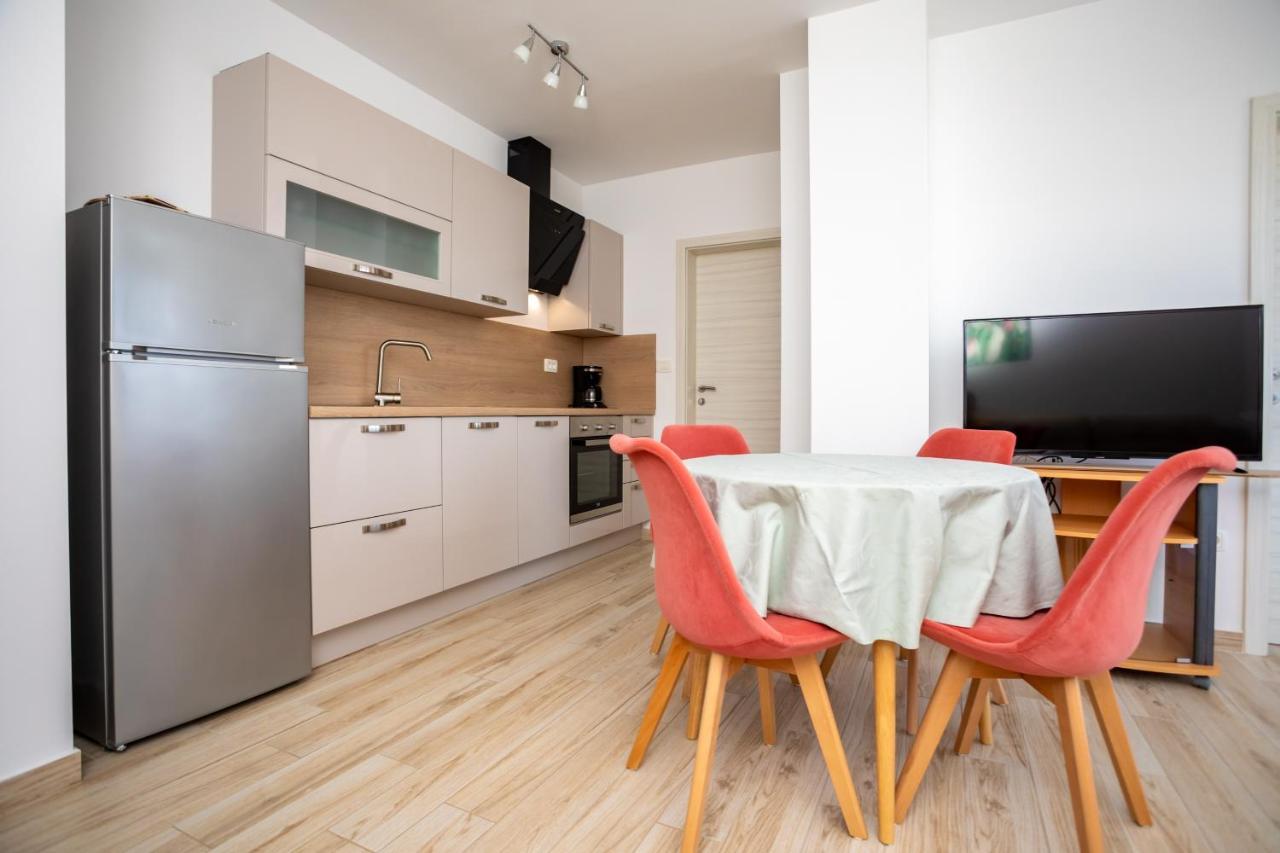 Apartments Jelena Vantacici Extérieur photo