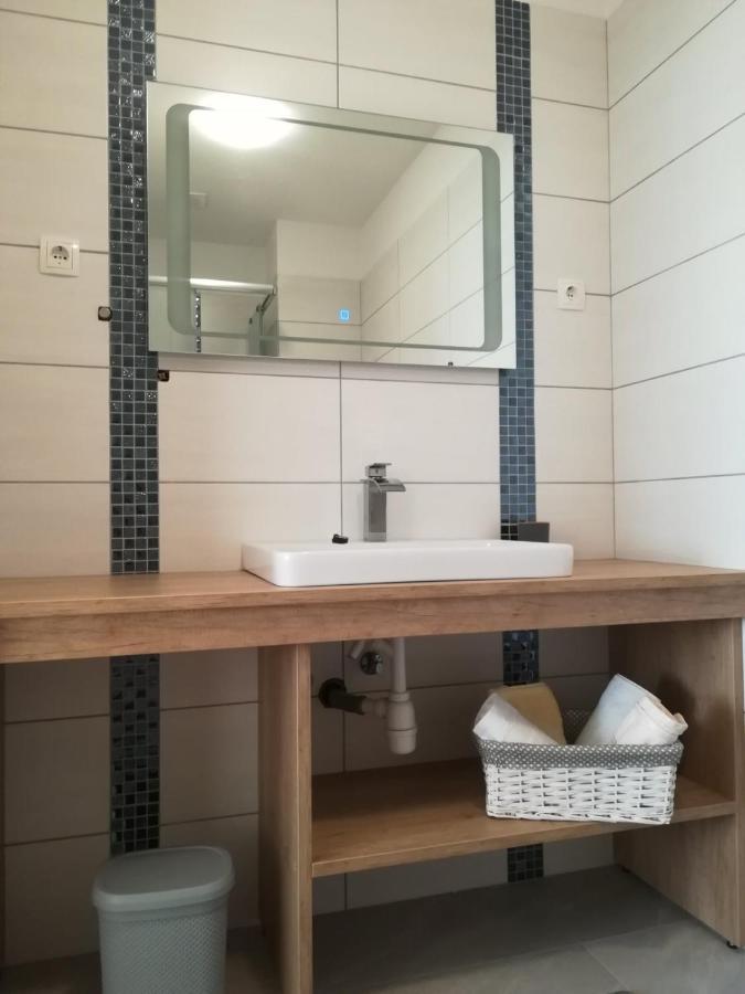 Apartments Jelena Vantacici Extérieur photo